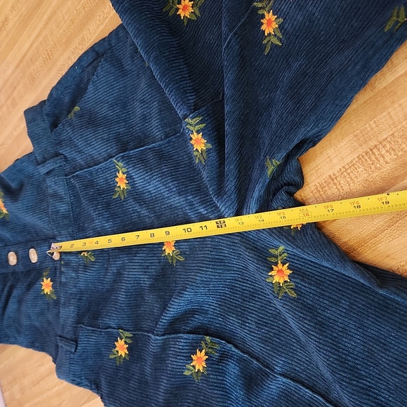 CIDER Women’s Corduroy Square Neck Floral Pattern Jumpsuit, size M - Picture 14 of 15